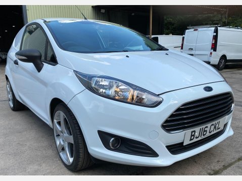 Ford Fiesta 1.5 TDCi ECOnetic Panel Van 3dr Diesel Manual (82 g/km, 94 bhp) 4