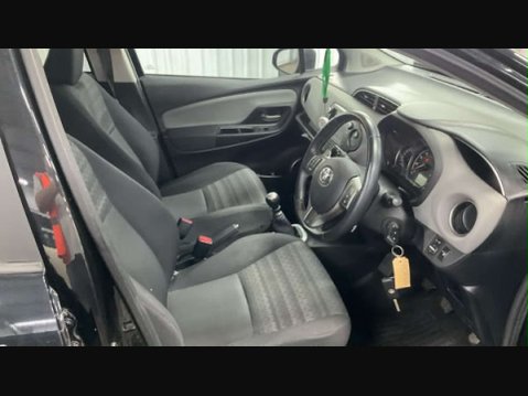 Toyota Yaris 1.3 Yaris Icon VVT-i 5dr 16
