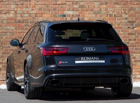 Audi RS6 Avant Performance 3