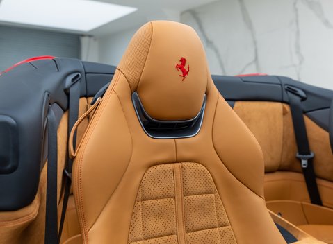 Ferrari Portofino M 18