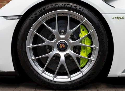 Porsche 918 Spyder 12