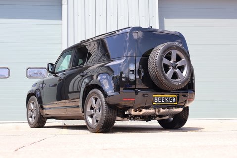 Land Rover Defender 110 2026 D350 HSE GENUINE REAR LAND ROVER SEATS FITTED X DEMO MODEL 6