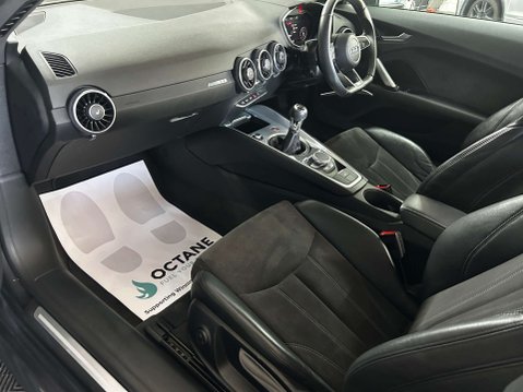 Audi TT 1.8 TT Black Edition TFSI 3dr 62