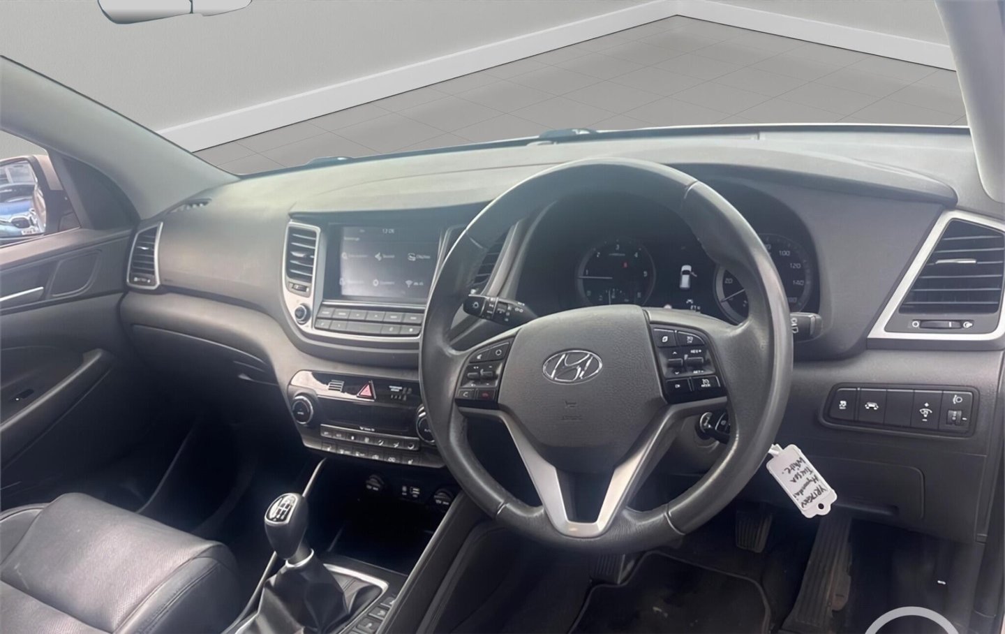 2017 Hyundai Tucson — image 2
