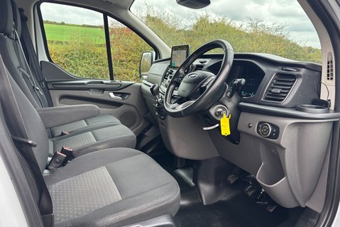 Ford Transit Custom 320 L1 Trend 130 ps Panel Van - Air Con / Twin Side Loading Doors 20