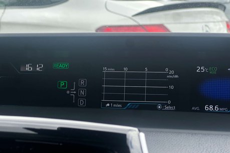 Toyota Prius 1.8 VVT 8.8kWh Excel Hatchback 5dr Petrol Plug-in Hybrid CVT Euro 6 (s/s) ( 54