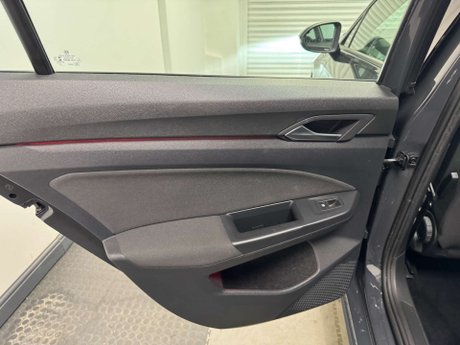 Volkswagen Golf 1.5 Golf Life TSi 5dr 24