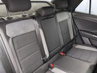 Volkswagen T-Roc R-LINE TDI EVO DSG 16