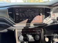 Volkswagen T-Roc DESIGN TSI 11