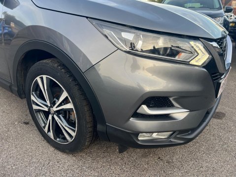 Nissan Qashqai 1.2 DIG-T N-Connecta XTRON Euro 6 (s/s) 5dr 12