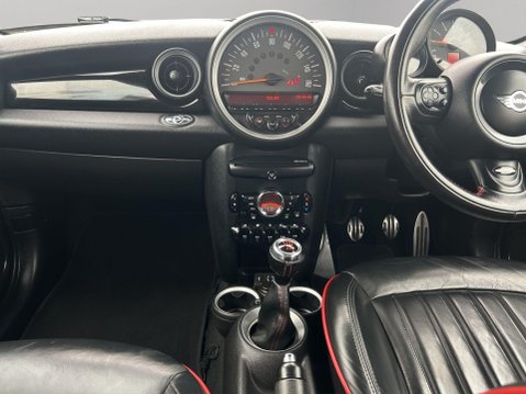 Mini Convertible 1.6 Cooper S Euro 5 (s/s) 2dr 25