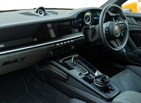 Porsche 911 Dakar 18