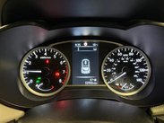 Nissan MICRA 1.0 Acenta Euro 6 5dr 29