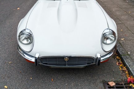 Jaguar E-Type Series III V12 Roadster 7