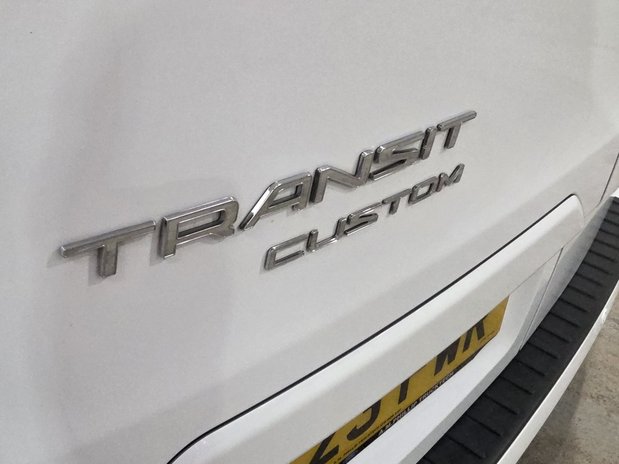 Ford Transit Custom Transit Custom 300 L1 Diesel FWD 2.0 EcoBlue 130ps Low Roof Limited Van 23