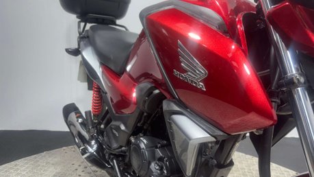 Honda CB 2021 ONLY 11K NEW MOT SERVICED ICONIC 125CC LEARNER COMMUTER BIKE 15