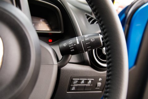 Mazda 2 BLACK PLUS EDITION 17