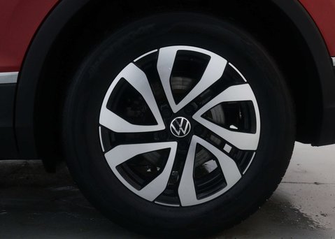 Volkswagen Tiguan 1.5 Tiguan Active TSi Semi-Auto 5dr 16