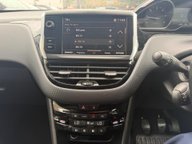 Peugeot 2008 BLUEHDI ALLURE 13