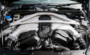 Aston Martin Vanquish 29