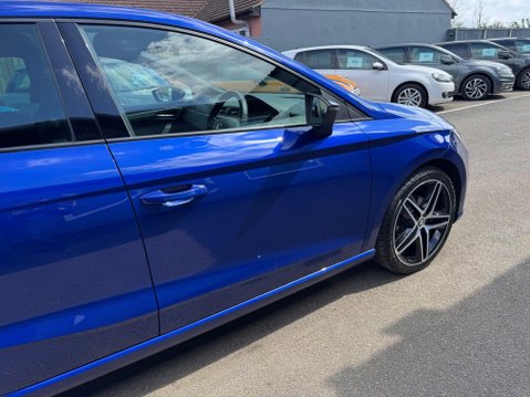 SEAT Ibiza TSI FR SPORT 4