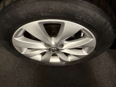 Vauxhall Corsa 1.4 Corsa Energy AC ecoFLEX 3dr 46