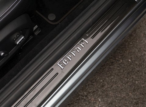 Ferrari California T 23