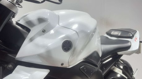 Yamaha FZ1 FAZER 2011 ONLY 19K VERY CLEAN 1000CC NAKED MOT SERVICED 27