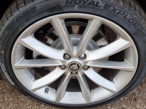 Jaguar XF D PORTFOLIO 13