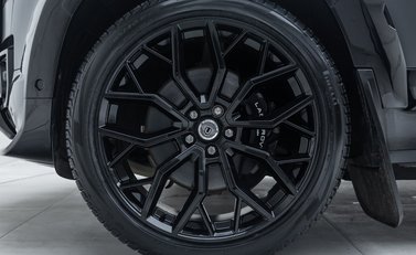 Land Rover Defender 110 V8 CARPATHIAN EDITION Urban 31