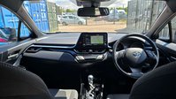 Toyota C-HR 2.0 VVT-h GPF Design SUV 5dr Petrol Hybrid CVT Euro 6 (s/s) (184 ps) 6