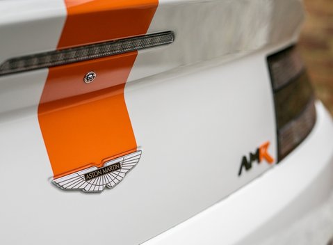 Aston Martin V12 Vantage AMR 32