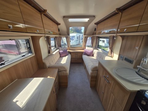 Bailey Unicorn Seville 9