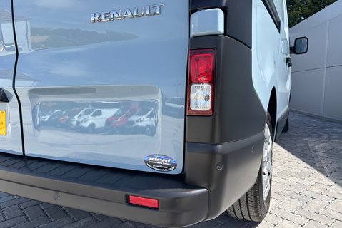 Renault Trafic SL28 Business Plus 130 ps dCi - Twin Side Loading Doors 26