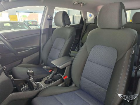 Hyundai TUCSON 1.7 CRDi Blue Drive SE Nav Euro 6 (s/s) 5dr 31