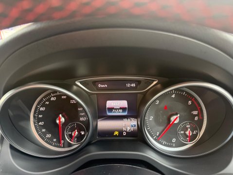 Mercedes-Benz GLA 2.1 GLA200d AMG Line 7G-DCT 4MATIC Euro 6 (s/s) 5dr 32