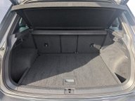 Volkswagen Tiguan R-LINE TDI BMT 4MOTION DSG 19