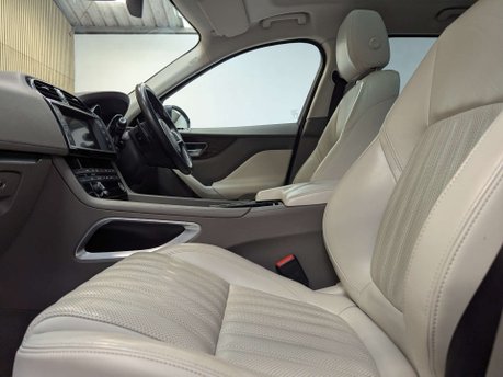 Jaguar F-Pace 2.0 F-PACE Portfolio AWD D Auto 4WD 5dr 36