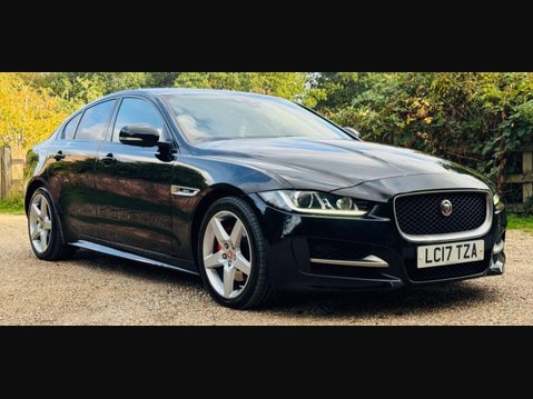 Jaguar XE 2.0d R-Sport Saloon 4dr Diesel Auto Euro 6 (s/s) (180 ps) 3