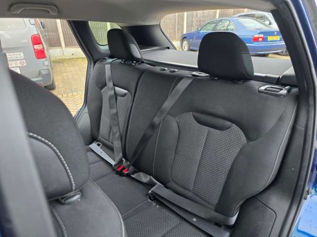 Renault Kadjar 1.5 dCi Dynamique Nav EDC Euro 6 (s/s) 5dr 25