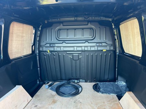 Citroen Berlingo 800 50kWh Enterprise Edition M Auto SWB 5dr (7.4kW Charger) 17