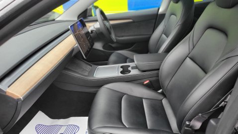 Tesla Model 3 MODEL 3 6