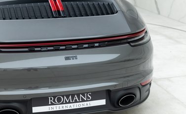 Porsche 911 Carrera S Cabriolet (992) 24