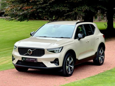 Volvo XC40 B4 PLUS 23