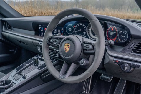 Porsche 911 3.0 911 Carrera GTS PDK 14