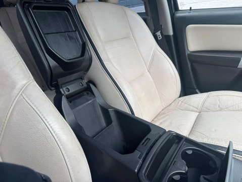 Volvo XC90 2.4 D5 R-Design SE Geartronic AWD 5dr 48