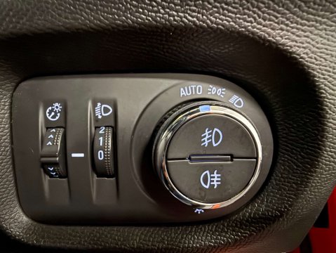 Vauxhall Corsa SRI NAV PREMIUM 16