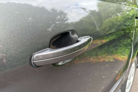 Ford Transit Connect 1.6 TDCi 240 Limited Panel Van 5dr Diesel Manual L2 H1 (128 g/km, 113 bhp) 17