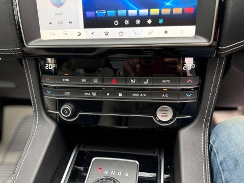 Jaguar F-Pace 3.0 F-PACE S AWD D Auto 4WD 5dr 81