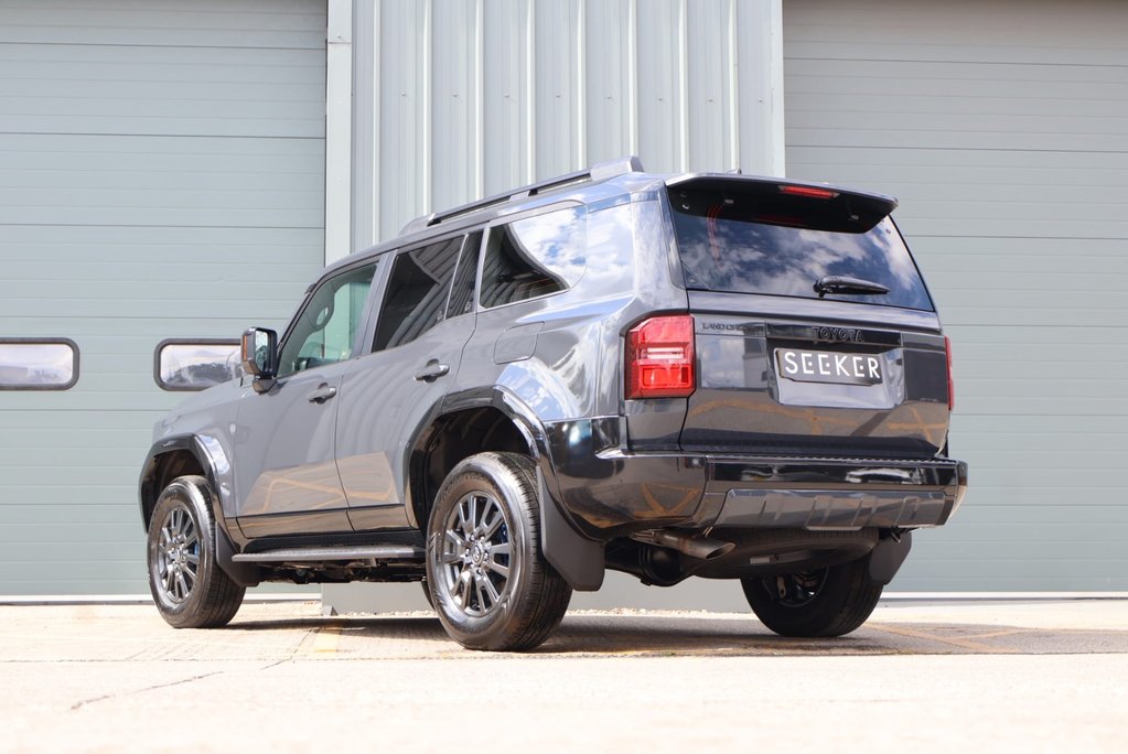 Toyota Land Cruiser 2026 COMMERCIAL hybrid REAR OEM SEAT STYLED BY SEEKER  7